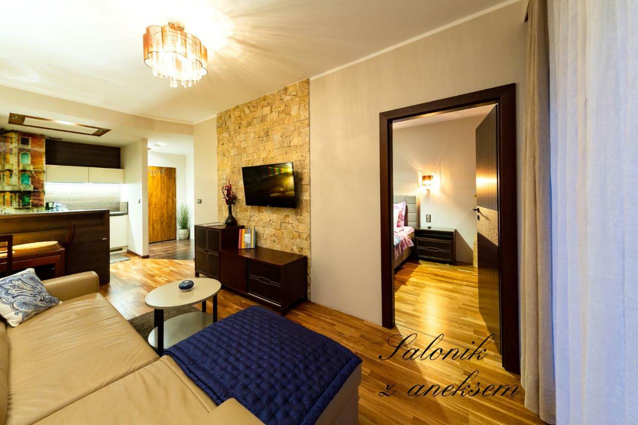 Apartament Moderna Francuska Park كاتوفيتسه المظهر الخارجي الصورة