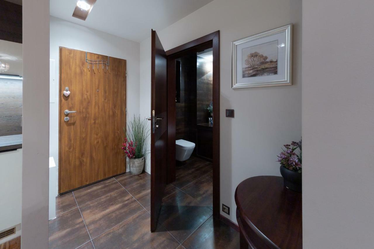 Apartament Moderna Francuska Park كاتوفيتسه المظهر الخارجي الصورة