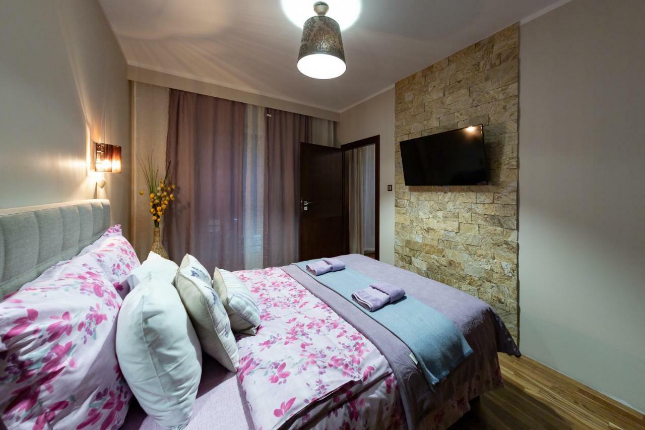 Apartament Moderna Francuska Park كاتوفيتسه المظهر الخارجي الصورة